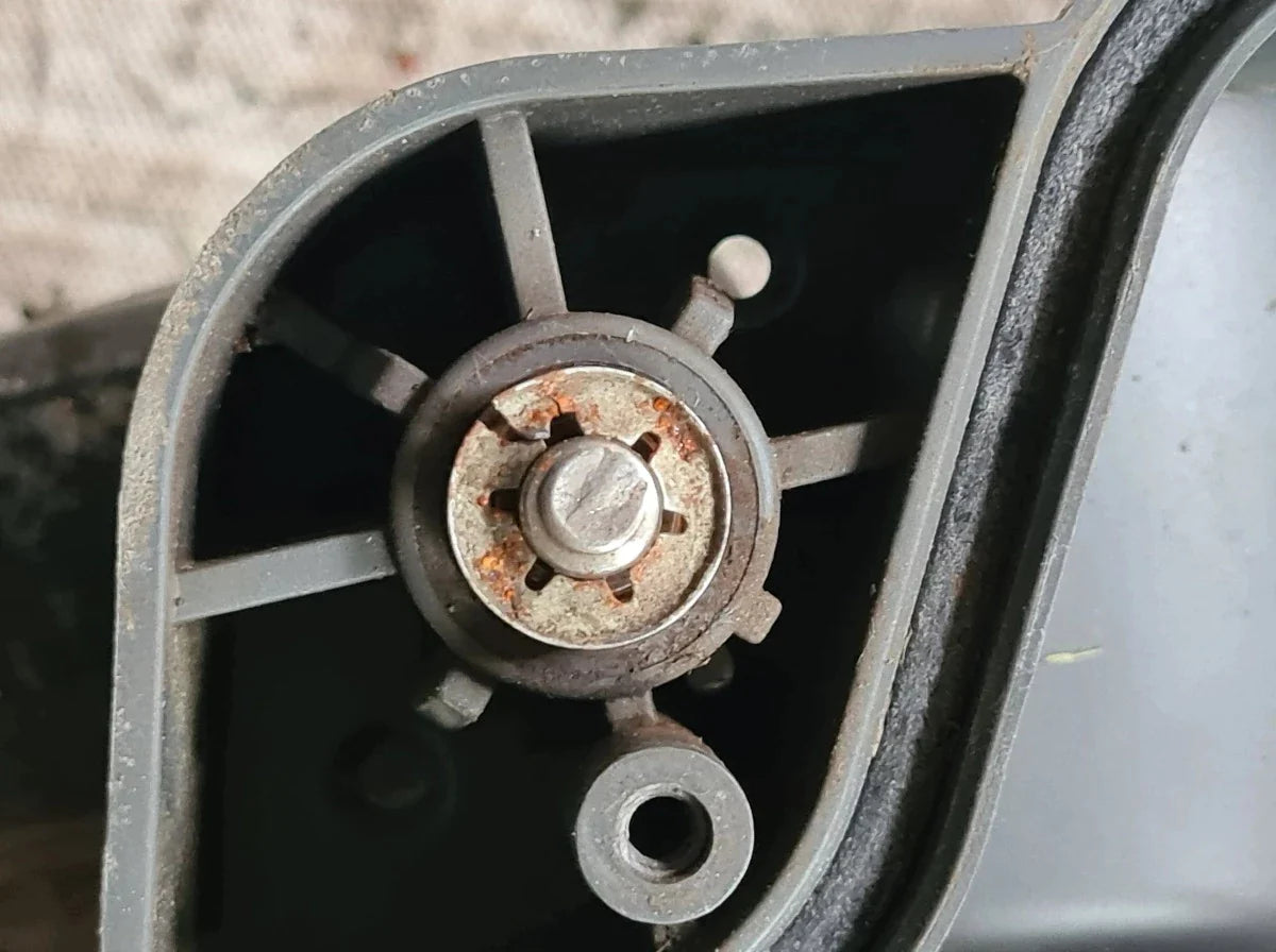 Rusten, revnet gammel stjernelås